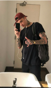 <em>Esteban D.</em>